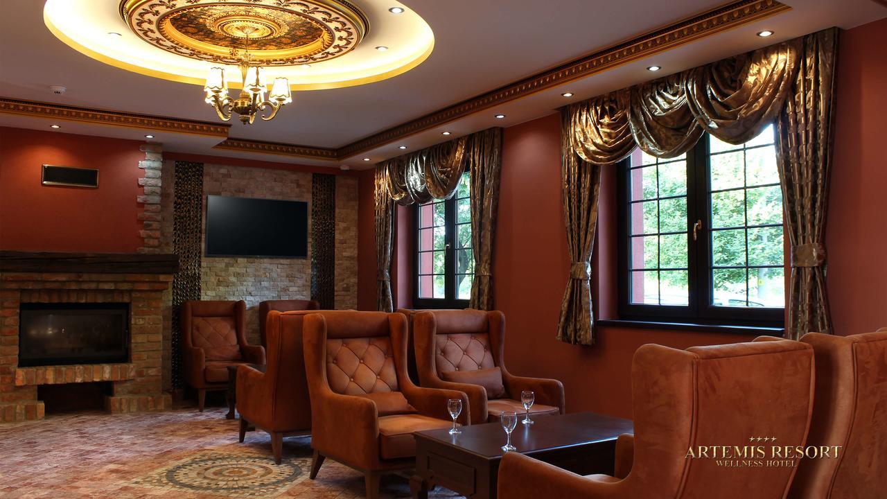 Artemis Resort Wellness Hotel Štúrovo Extérieur photo